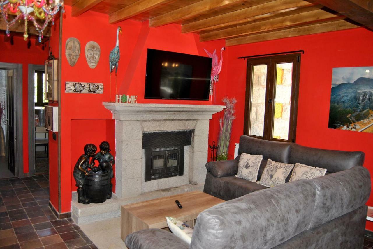 Collado Mediano Complejo Casas Rurales Mansiones Y Villas Deluxe المظهر الخارجي الصورة