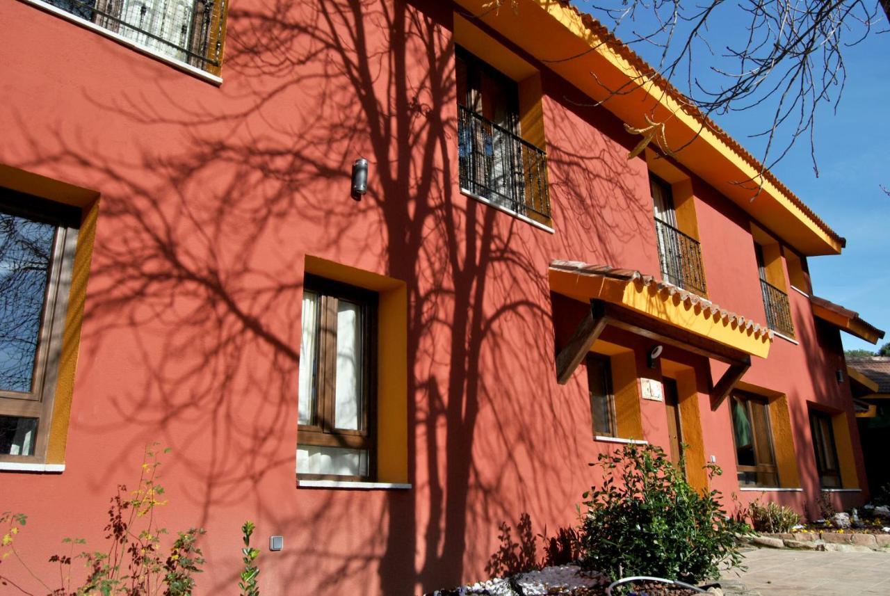 Collado Mediano Complejo Casas Rurales Mansiones Y Villas Deluxe المظهر الخارجي الصورة
