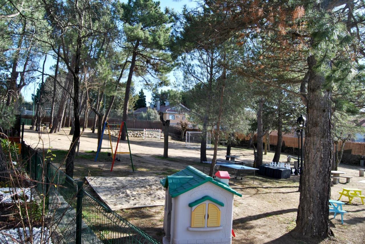 Collado Mediano Complejo Casas Rurales Mansiones Y Villas Deluxe المظهر الخارجي الصورة